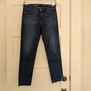 AG Mid-Rise Stevie Capri (25)
